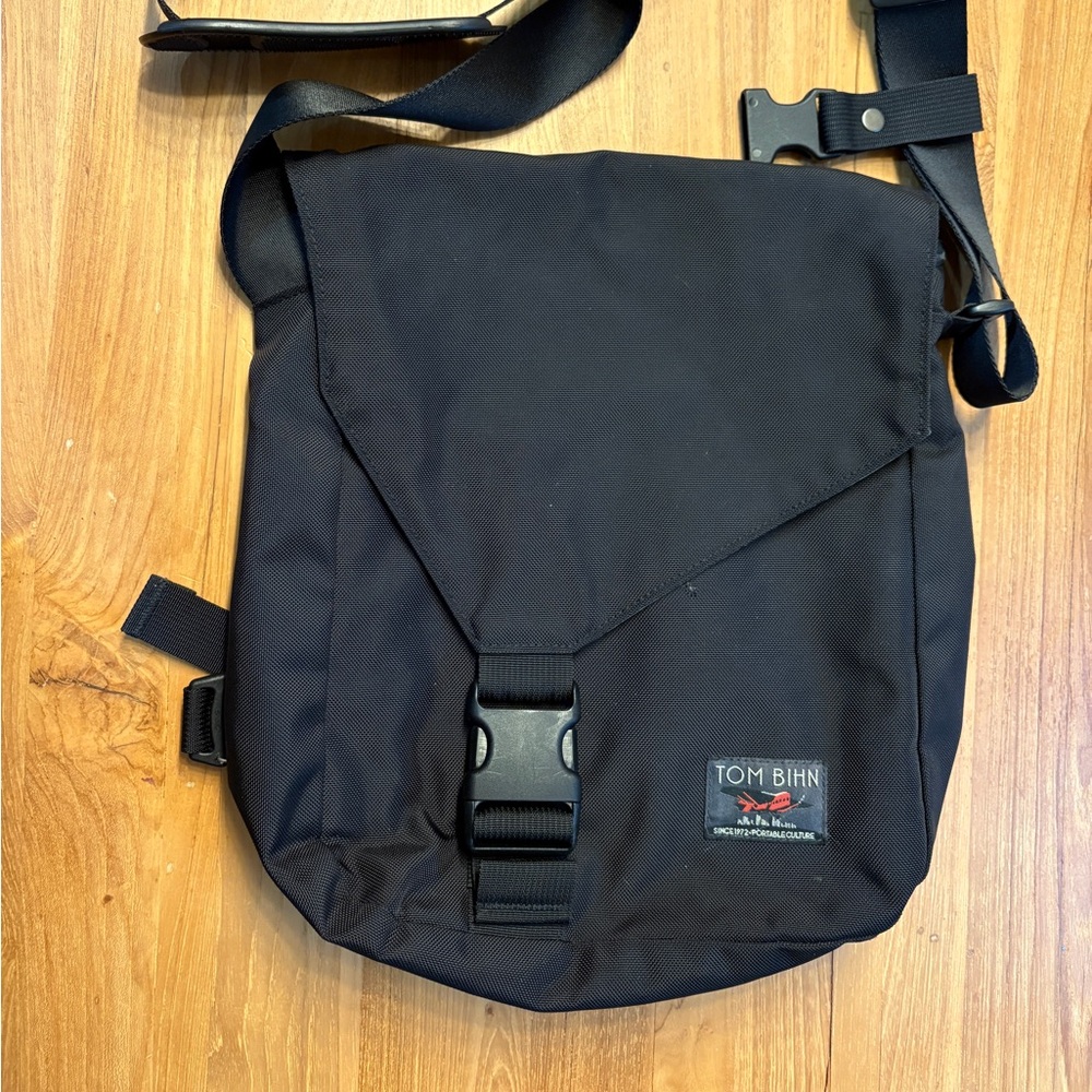 Tom Bihn Cafe Bag